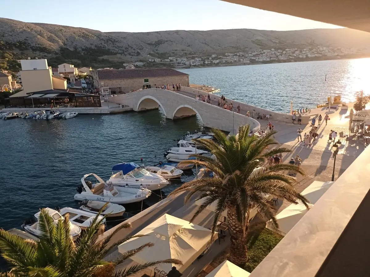 Apartment Penthouse & Apartment Studio Franci Pag Town