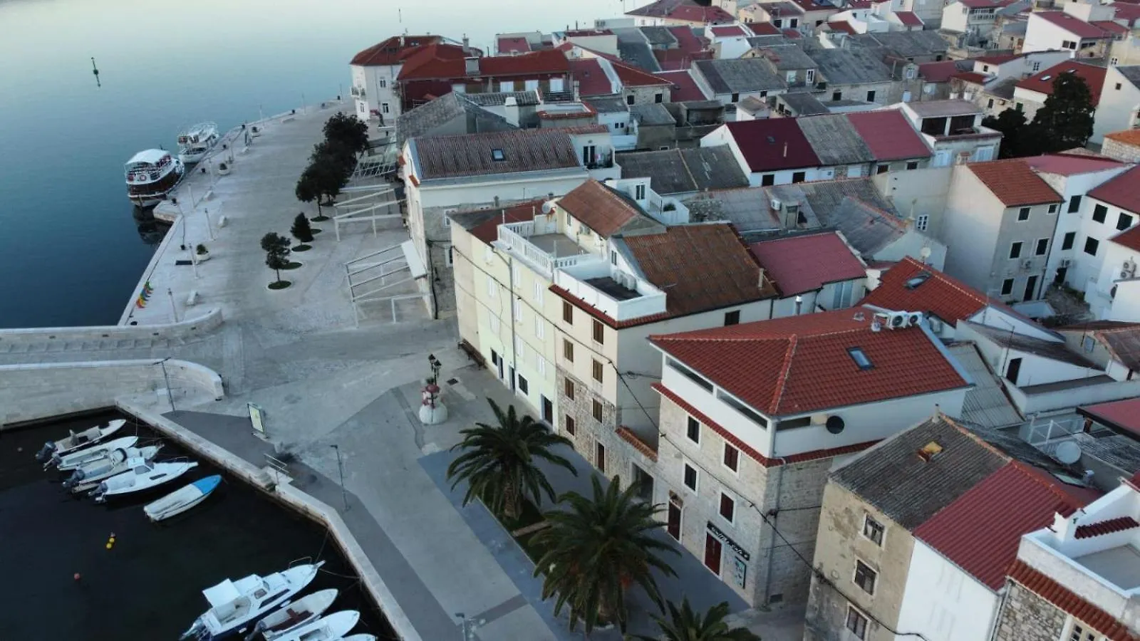 Apartment Penthouse & Apartment Studio Franci Pag Town
