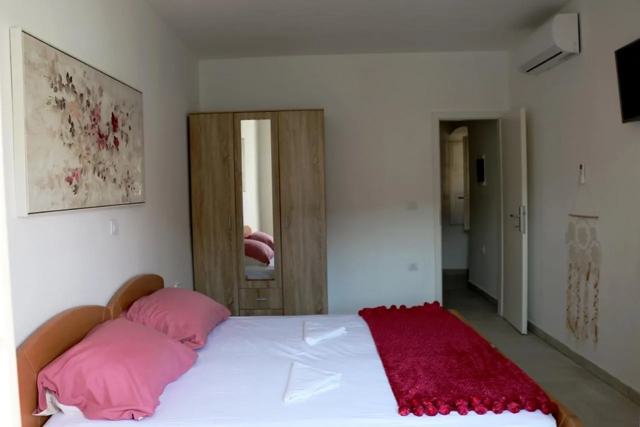 Apartment Penthouse & Apartment Studio Franci