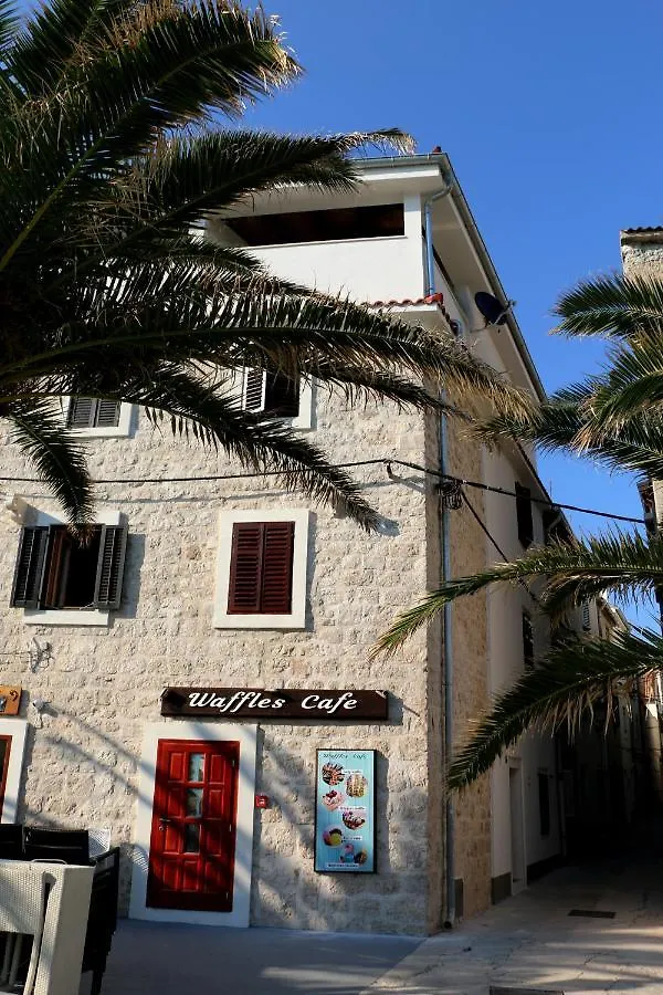 Apartment Penthouse & Apartment Studio Franci