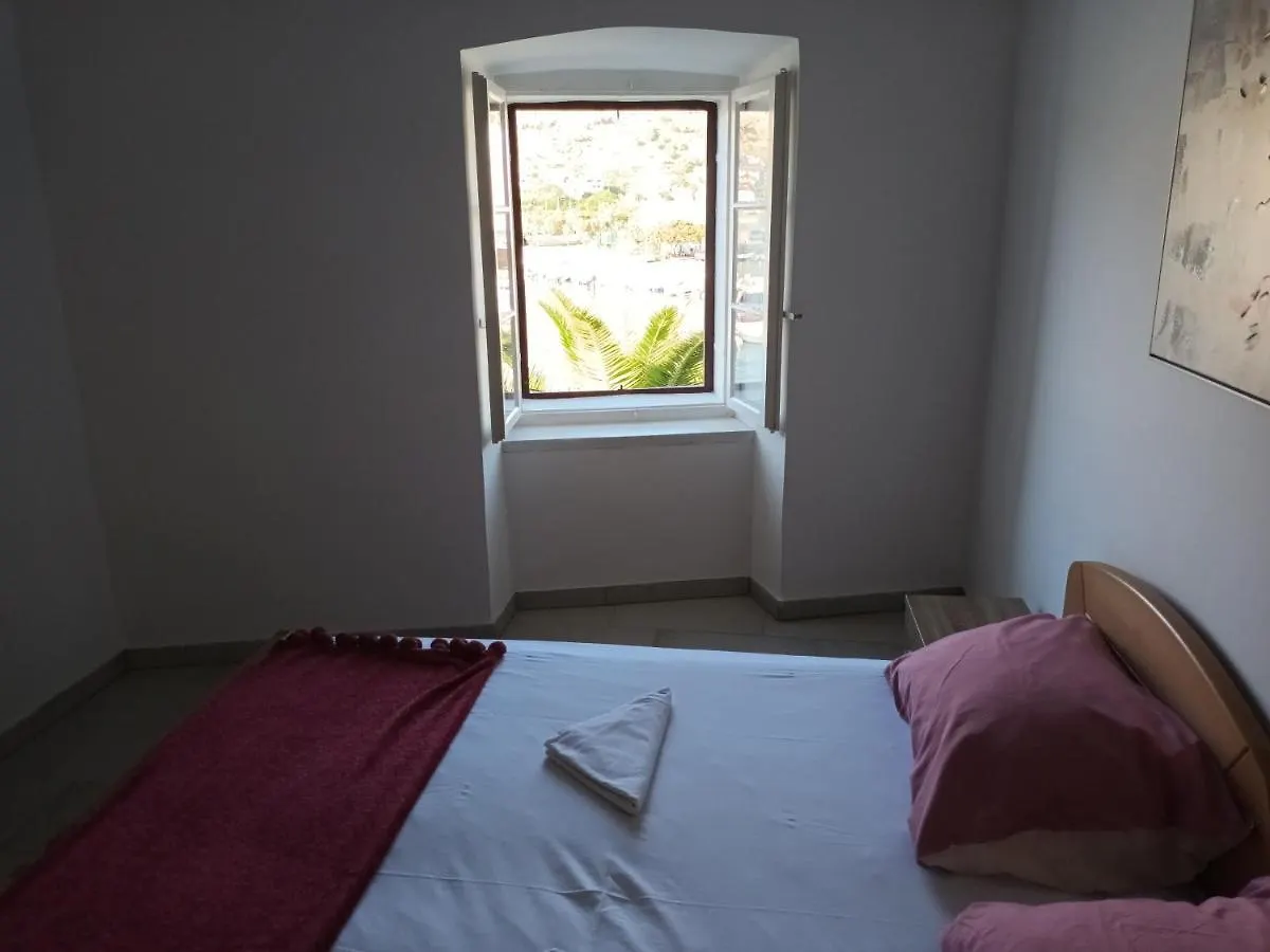 Apartment Penthouse & Apartment Studio Franci Pag Town